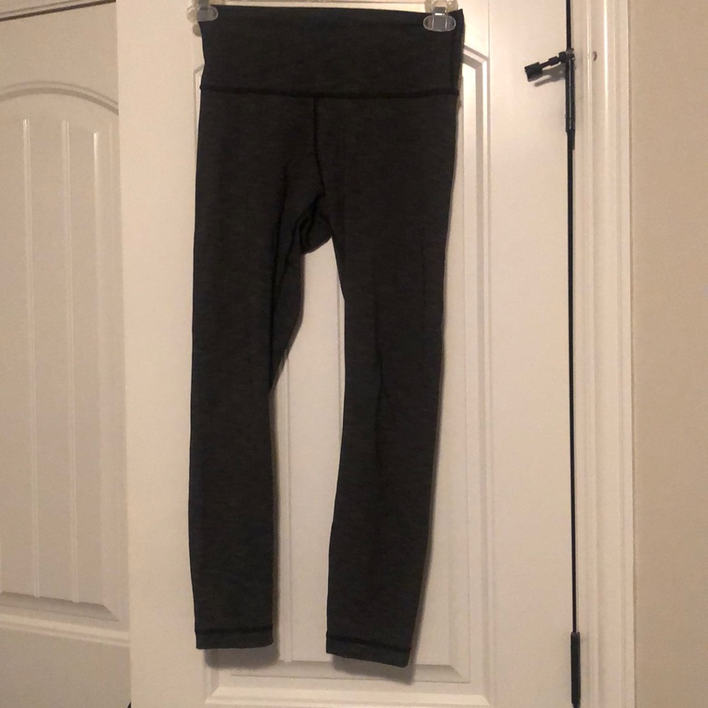 Lululemon legging size 6